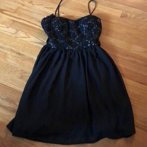 Dresses & Skirts - Black dress with removable straps nd top detailing